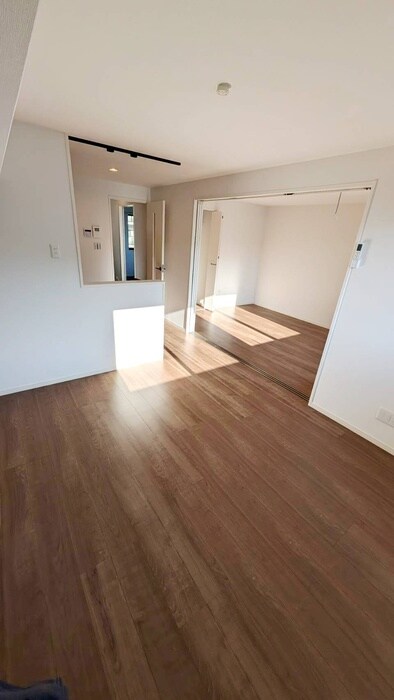 物件内観写真4　(居室)