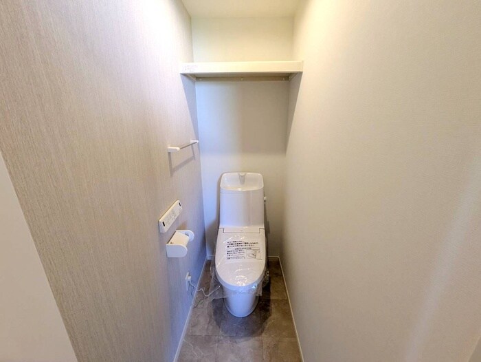 物件内観写真8　(トイレ)