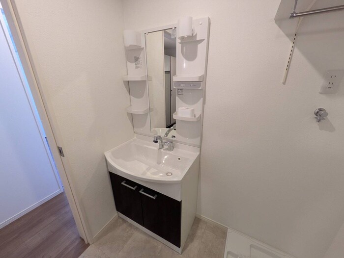 物件内観写真9　(洗面)