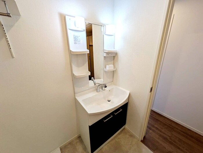 物件内観写真9　(洗面)