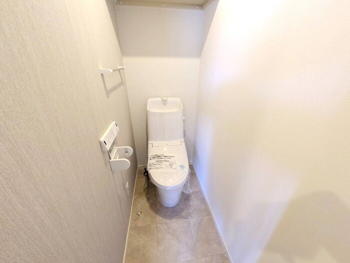 物件内観写真9　(トイレ)