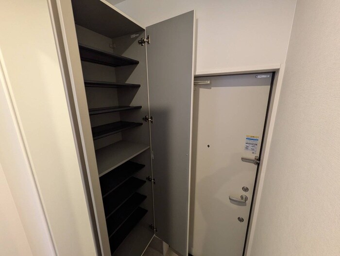 物件内観写真11　(靴箱)