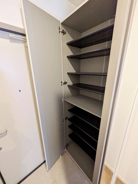 物件内観写真12　(靴箱)