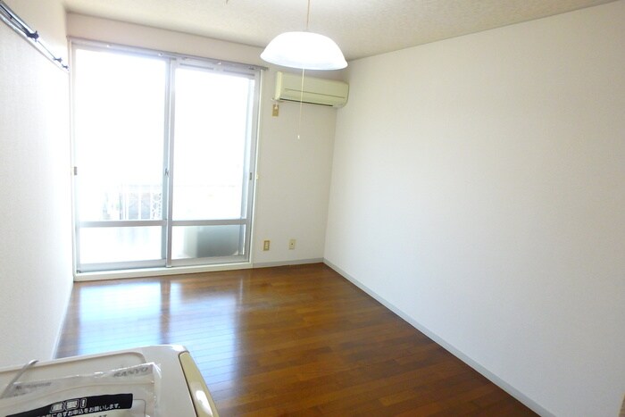 物件内観写真5　(居室)