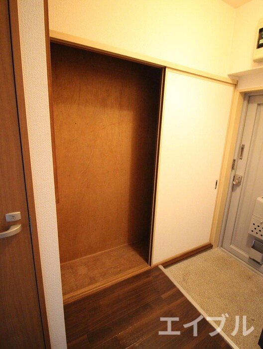 物件内観写真10　(収納)