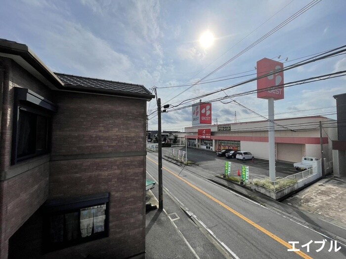 物件内観写真12　(室内からの展望)