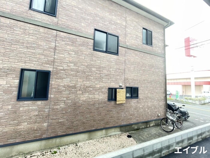 物件内観写真18　(室内からの展望)