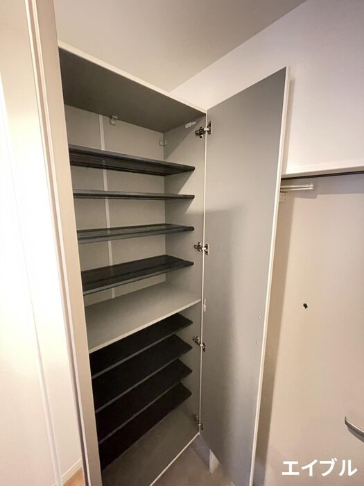 物件内観写真19　(靴箱)