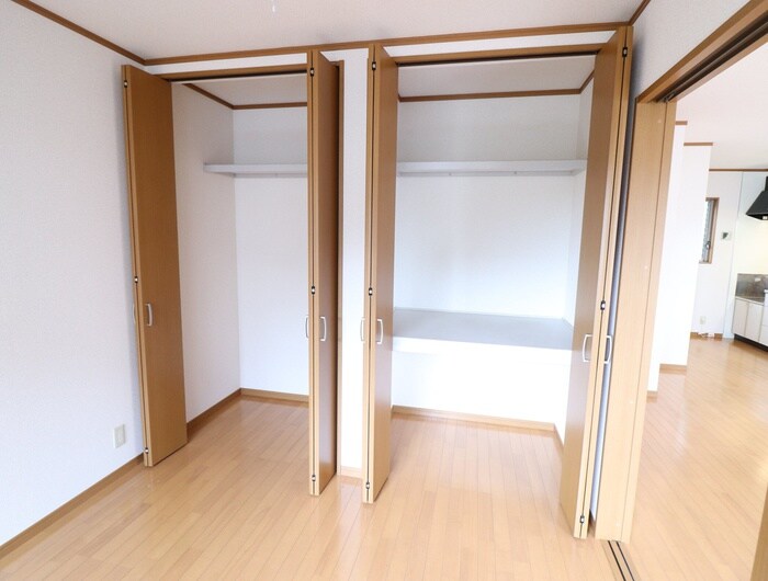 物件内観写真10　(収納)