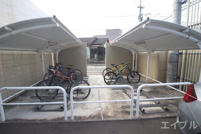 物件外観写真5　(駐輪場)