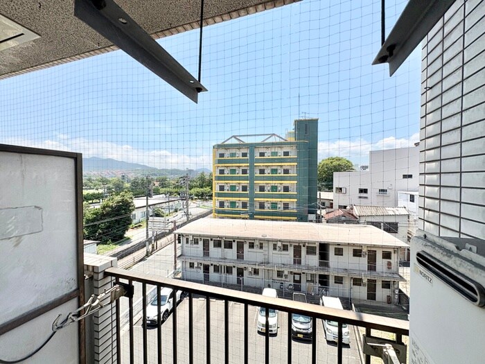 物件内観写真17　(室内からの展望)