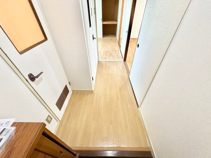 物件内観写真20　(廊下)