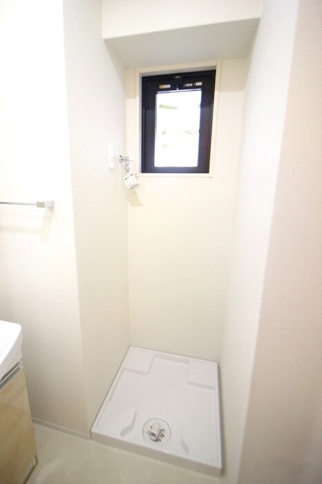 物件内観写真15　(洗濯機置場)