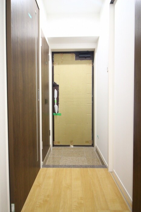 物件内観写真17　(玄関)