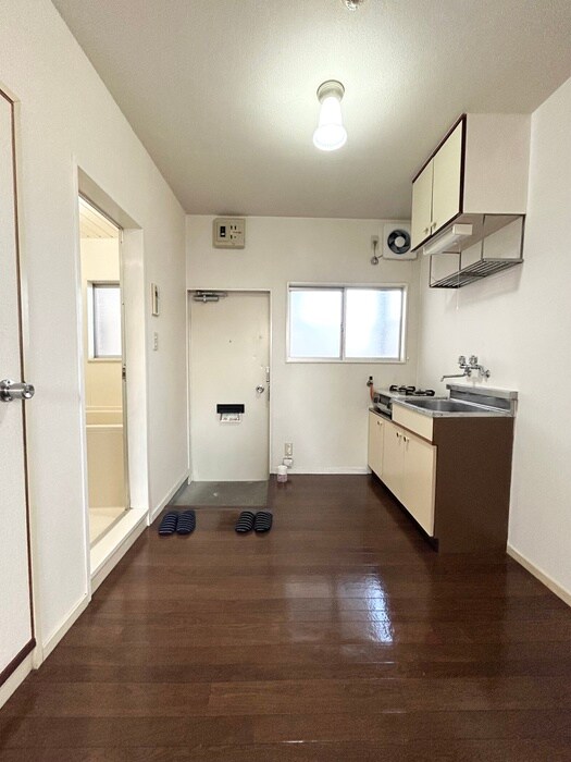 物件内観写真13　(廊下)