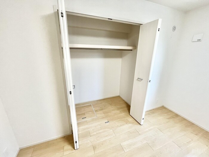 物件内観写真10　(収納)