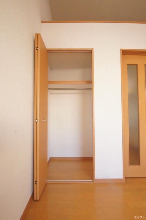 物件内観写真15　(収納)