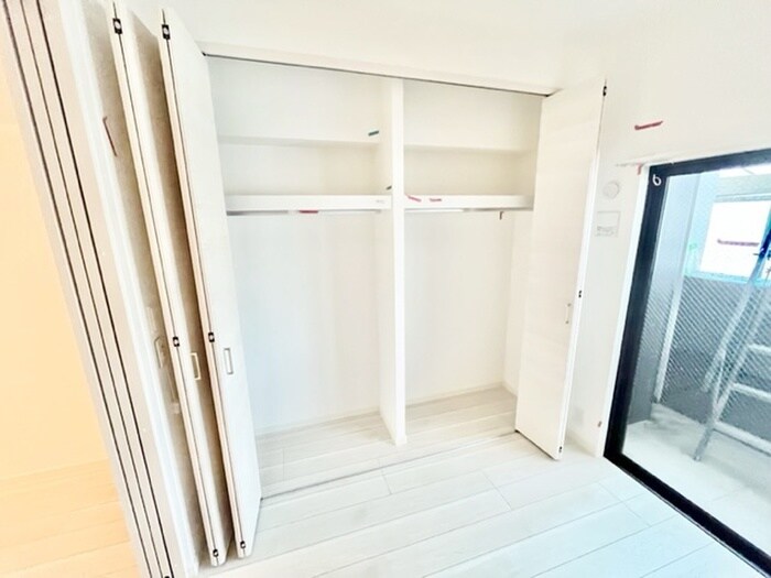 物件内観写真12　(収納)