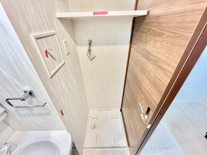 物件内観写真14　(洗濯機置場)