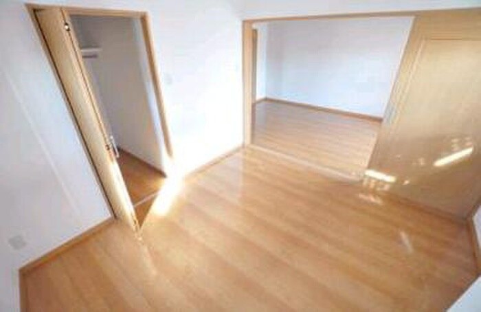 物件内観写真13　(居室)