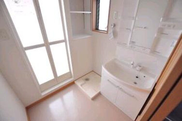 物件内観写真14　(洗面)