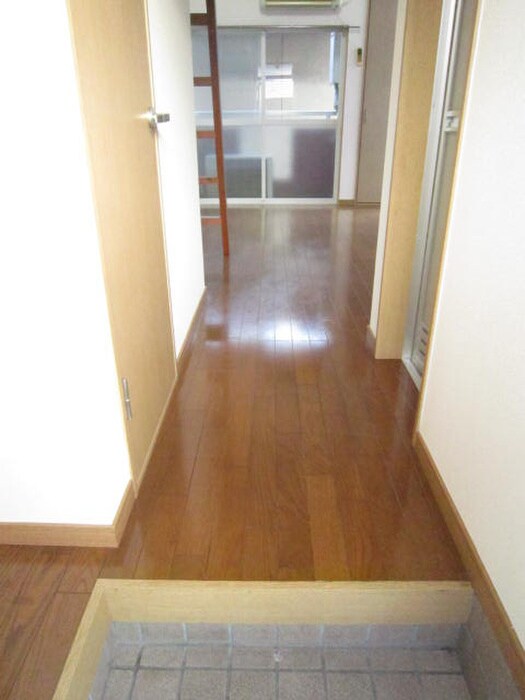 エクセル千早の廊下