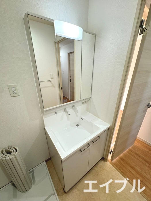 物件内観写真11　(洗面)