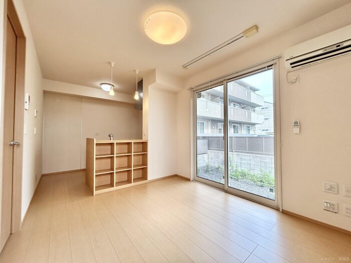 物件内観写真5　(居室)