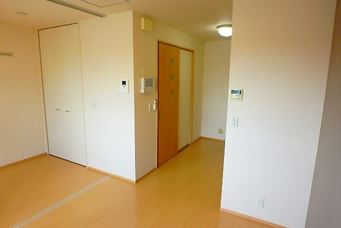 物件内観写真6　(居室)