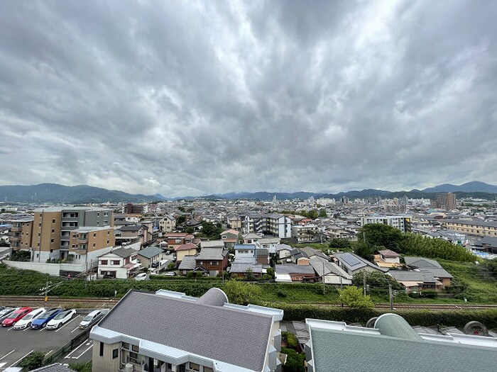 物件内観写真16　(室内からの展望)