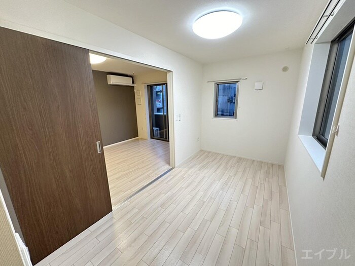 物件内観写真8　(居室)