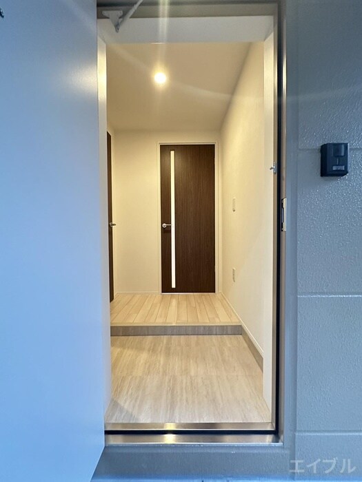 物件内観写真14　(玄関)