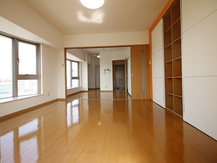 物件内観写真9　(廊下)