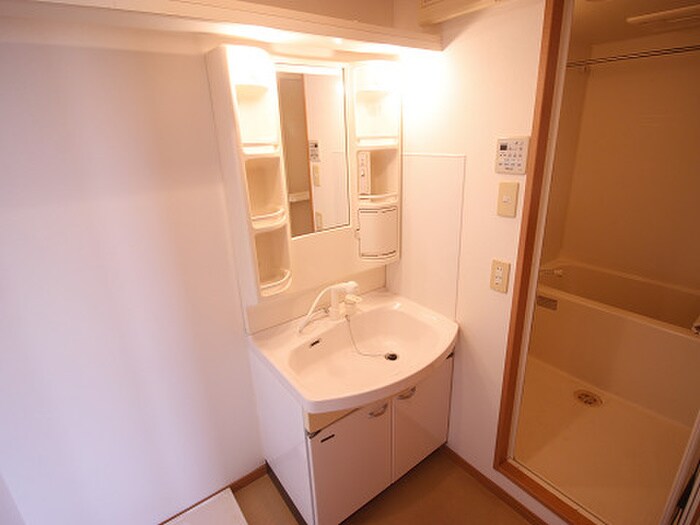 物件内観写真12　(洗面)