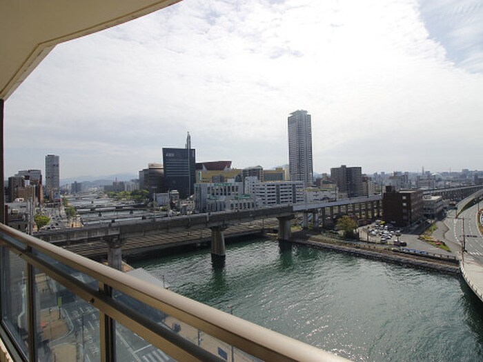 物件内観写真15　(室内からの展望)