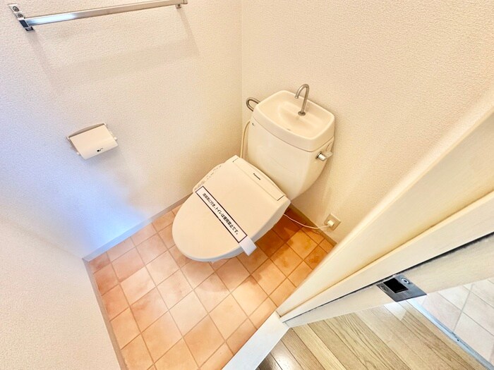 物件内観写真7　(トイレ)