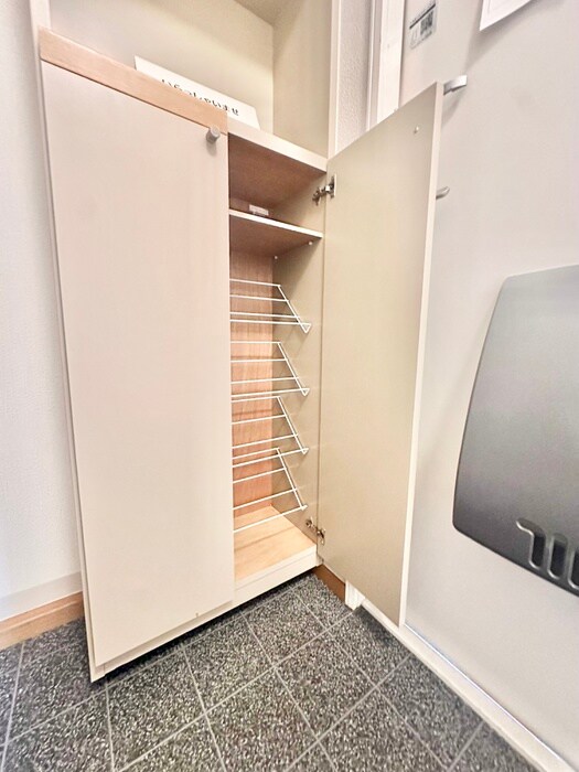 物件内観写真16　(靴箱)