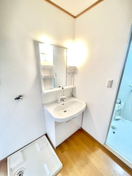 物件内観写真8　(洗面)