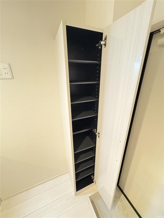 物件内観写真18　(靴箱)