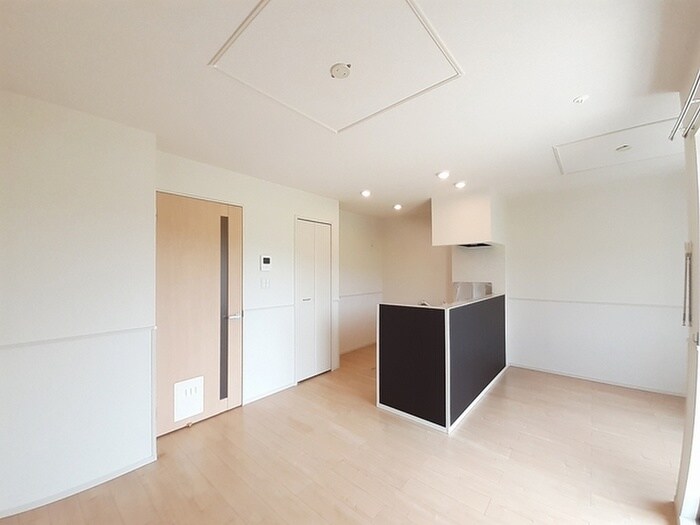 物件内観写真4　(居室)