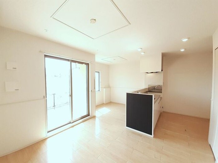 物件内観写真4　(居室)