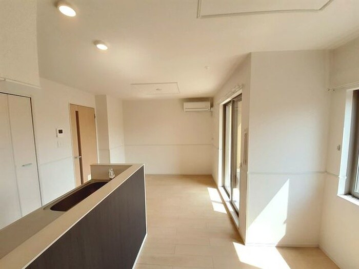 物件内観写真5　(居室)