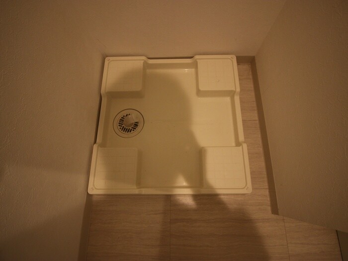 物件内観写真7　(洗濯機置場)