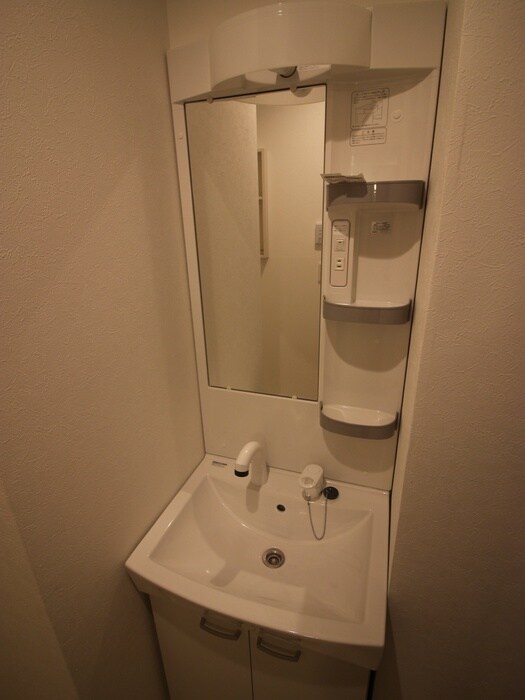 物件内観写真8　(洗面)