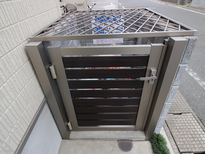 物件外観写真3　(建物設備)