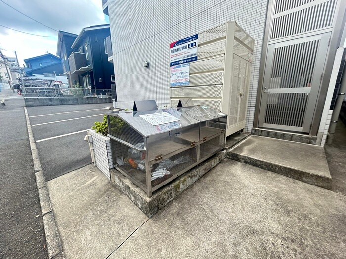 物件外観写真6　(建物設備)