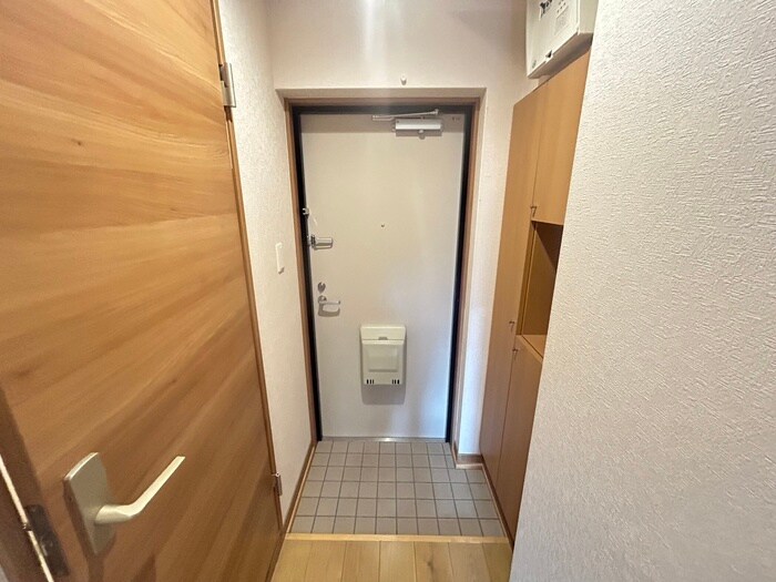 物件内観写真19　(玄関)