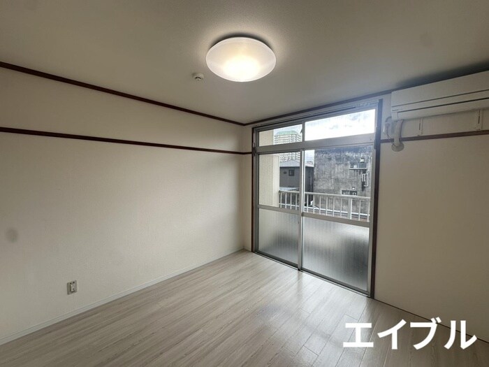 物件内観写真6　(居室)