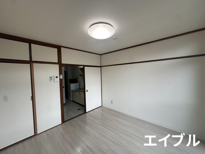 物件内観写真15　(居室)
