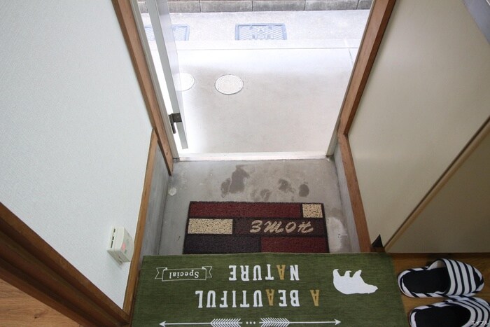 物件内観写真17　(玄関)